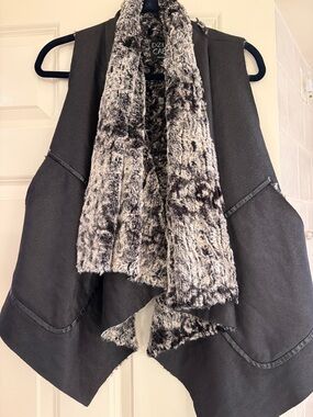 Dolce Cabo Black and Gray Faux Fur Vest